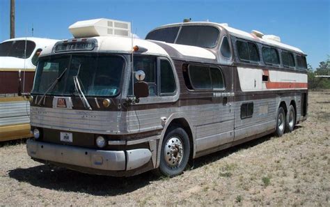 1956 Gmc Scenicruiser Wheres Dave And Wayne Barn Finds