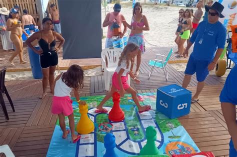 Atra Es Para Adultos E Crian As Esta O Sanepar Chega Praia De