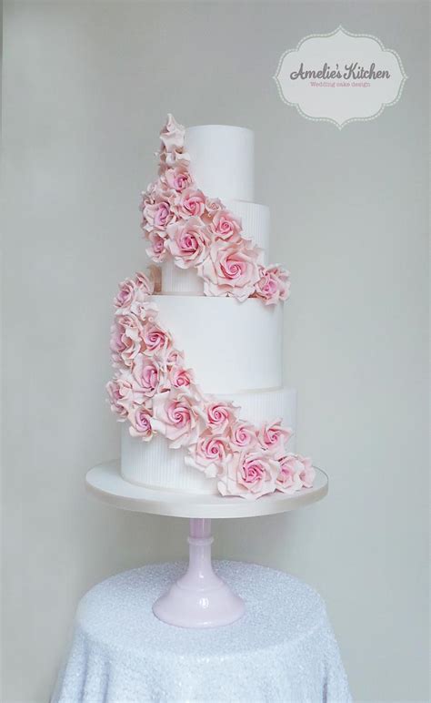 Spiralling Cascade Decorated Cake By Helen Ward CakesDecor