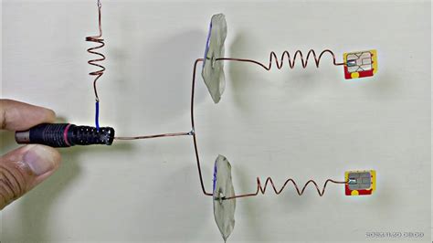 How To Make A Super Strong Antenna Using Copper Wire And Unused Used Batteries Must Try Youtube