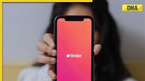 Tinders New Features To Let Daters Specify Pronouns Relationship Type