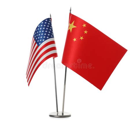 Banderas De Estados Unidos Y China En Fondo Blanco Relaciones