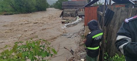 Peste 40 de misiuni desfășurate de pompieri bihoreni în localitățile