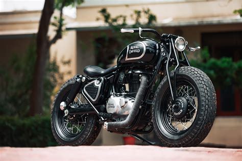 Bison Bobber Royal Enfield 350 ‘gaur By Rajputana Customs Pipeburn