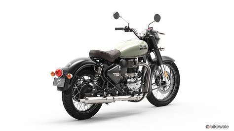 Royal Enfield Old Generation Classic 350 2021 Right Rear Three Quarter Image Bikewale