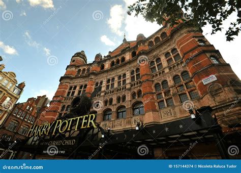 Palace Theatre London Harry Potter Harry Potter Theatre London Palace ...