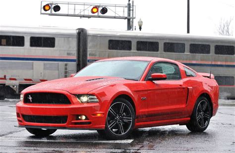 Ford Mustang GTs - reviews, prices, ratings with various photos