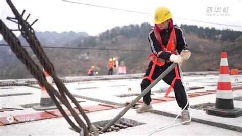 纳晴高速白水河大桥顺利完成桥面安装主体工程集团邵泽东