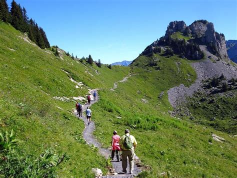 Grindelwald Hikes Hiking In The Lauterbrunnenberner Oberland Area