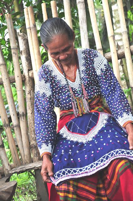 Malungon Retreat And Community Resource Center Blaan Beadwork Taught