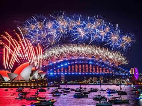 Yeni Zelanda 2024de ilk giren ülke Sydney boğazı havai fişek