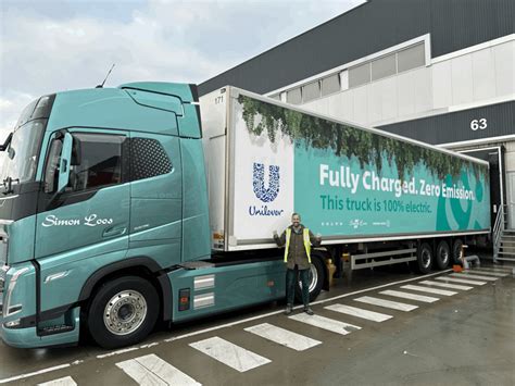 Simon Loos Rijdt Bijna De Eerste Fh Electric Voor Unilever Ttm Nl