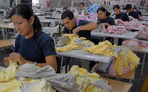 CLASES Y TIPOS DE MERCADOS