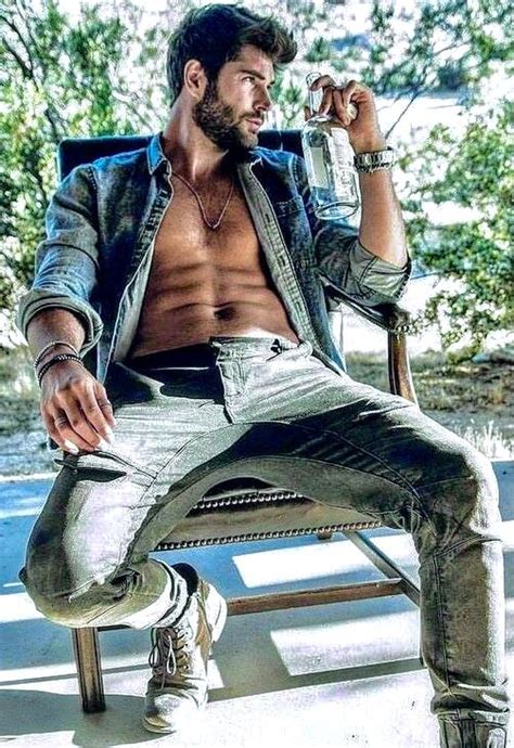 Pin By Imoue Masatako On メンズファッション Nick Bateman Beautiful Men Faces Handsome Men