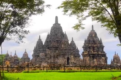 Wisata Candi Prambanan Yogyakarta Menyimpan Sejuta Keindahan Dan Cerita