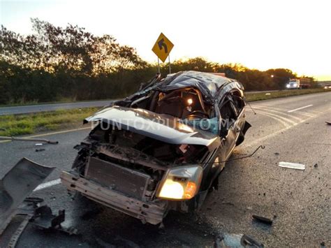 Volcadura En Carretera Nacional En Montemorelos Reportan Una Persona