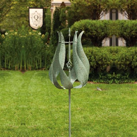 Tulip Powder Coated Metal Kinetic Garden Art Metal Garden Art Garden Art Garden Wind Spinners