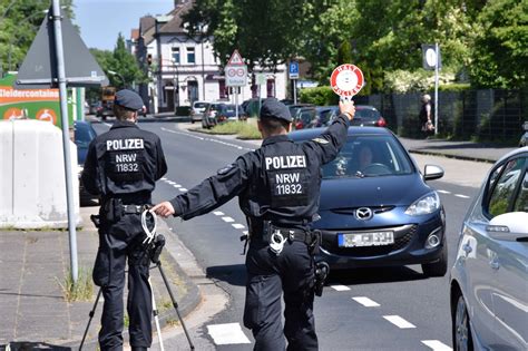 Ruhrgebiet Gro Einsatz Der Polizei Nimmt Einbrecher Ins Visier Ber