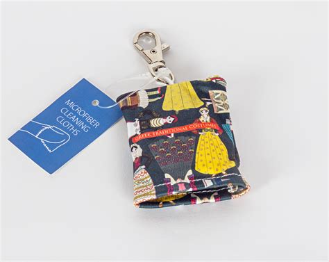 TRADITIONAL GREEK COSTUMES Compact Cleaner | Mediterraneo Eshop