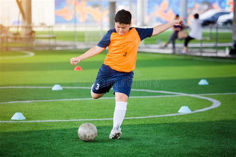 Funcionamiento De La Velocidad Del Jugador De F Tbol Para Tirar La Bola