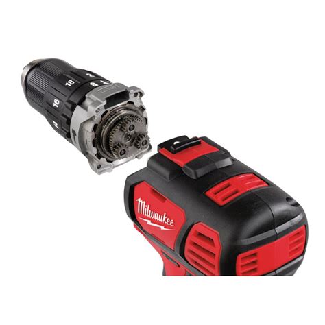 Taladro percutor milwaukee m18 bpd 202c con 2 baterías y cargador y