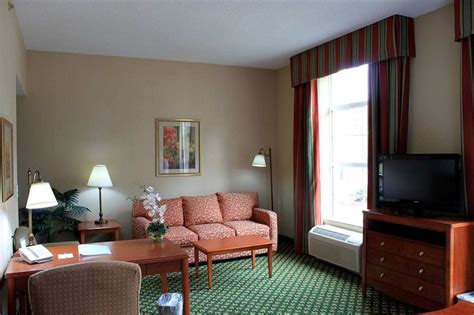 Discount Coupon for Hampton Inn & Suites Williamsburg-Central in ...