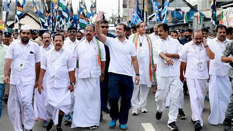 Rahul Gandhis Bharat Jodo Yatra Commences Its 19 Day Long Kerala Leg