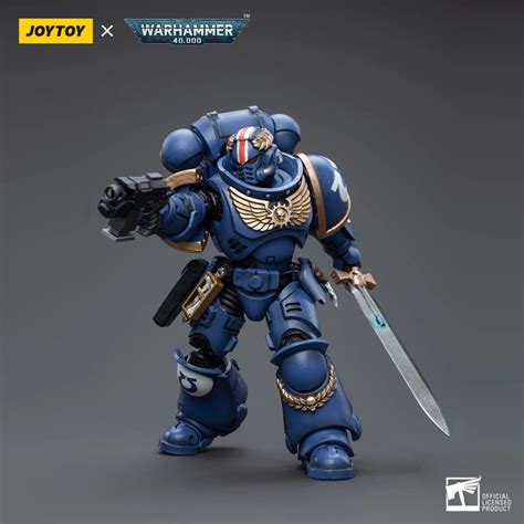 Stock 100 Original Joytoy Warhammer 40k Ultramarines Primaris Lieutenant Argaranthe Robot Action