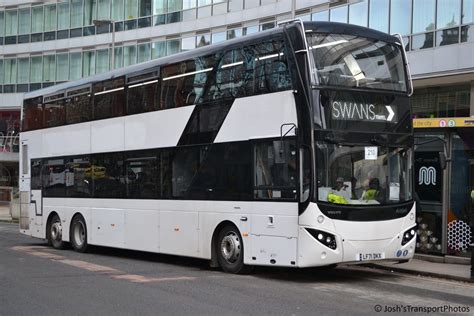 Swans Travel LF71 DKX Volvo B5TL MCV Evoseti Flickr