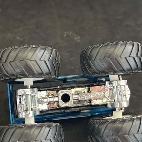 Hot Wheels Monster Truck Monster Jam Bigfoot Firestone B21