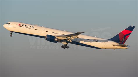 Delta Air Lines Boeing 767 432er N828mh V1images Aviation Media