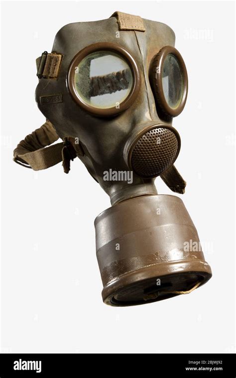 World War Ii Gas Mask Hi Res Stock Photography And Images Alamy