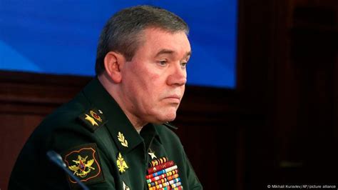 Russia Appoints Gerasimov As Overall Commander In Ukraine Dw 01112023