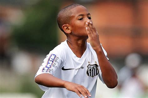 Ngelo Do Santos Listado Como Uma Das Maiores Promessas Do Futebol