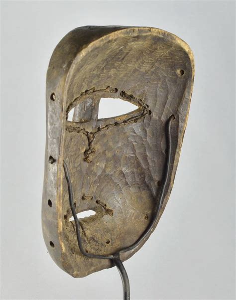 MC1517 Grand Masque Ndaka Ndaaka Ituri Congo Mask