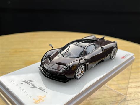 Truescale Miniatures Model Race Car Pagani Huayra Dinastia