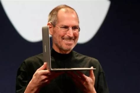 Bill Gates Says Steve Jobs Was An Expert At Casting Spells Saving