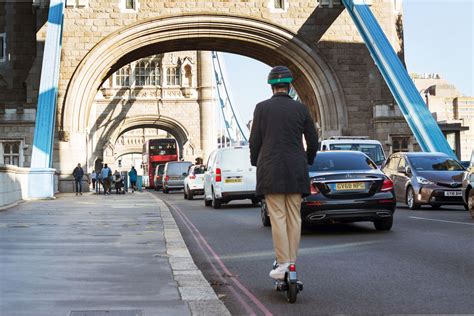 Trottinettes Lectriques Pourquoi Roule T On Sur Les Trottoirs