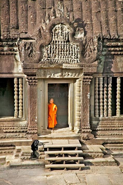 Buddhist Monks In Angkor Wat Complex Cambodia Editorial Photo Image