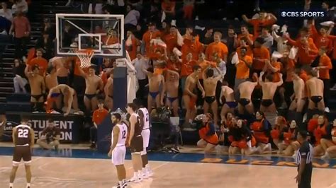 Bucknell University swim team basketball game antics | fox43.com