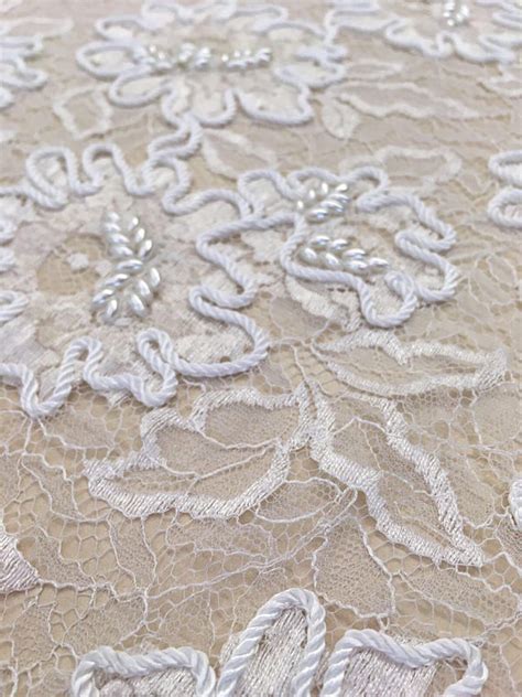 White With Embroidery Lace Fabric 3d Lace And Embroidery Lace Fabric