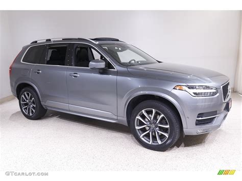 2018 Osmium Grey Metallic Volvo XC90 T5 AWD Momentum 142972214 Photo