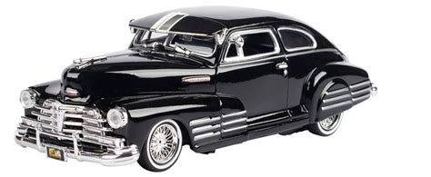 1 24 Motormax 1948 Chevrolet Aereosedan Fleetside Lowrider Black Get