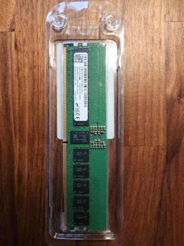 Crucial MTC20F2085S1RC48BA1R 32GB DDR5 SDRAM Memory Module Registered