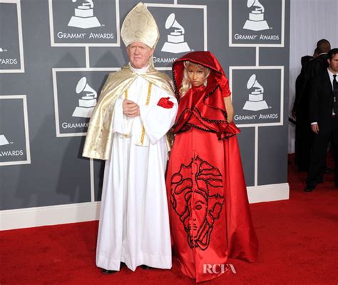 Nicki Minaj In Versace - 2012 Grammy Awards - Red Carpet Fashion Awards