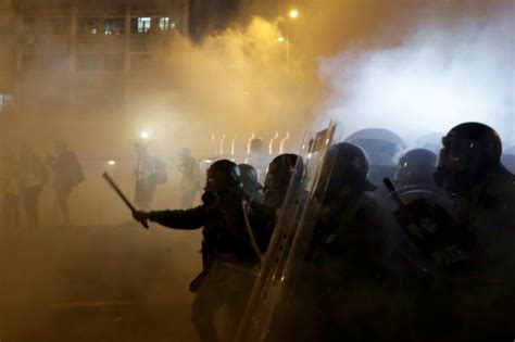 Hong Kong Police Fire Tear Gas As Protests Descend Into Chaos Abs Cbn