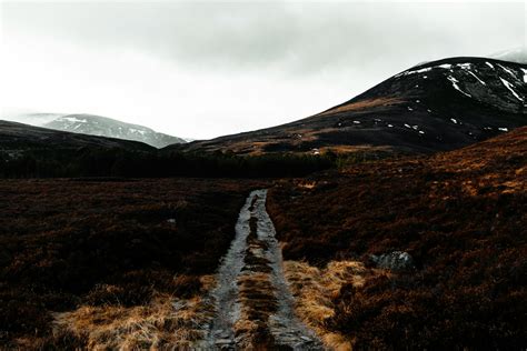 Scenic Mountain Path in Scottish HighlandsFree Stock Photo