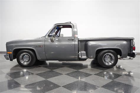 1987 GMC Sierra | Classic Cars for Sale - Streetside Classics