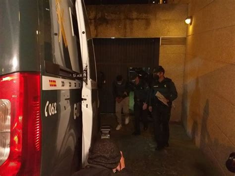 Prisión Para El Joven Arrestado Por El Asesinato De Un Profesor En Vigo