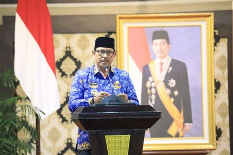 Pj Gubernur Jateng Tetapkan Upah Minimum Kabupaten Kota Antara News